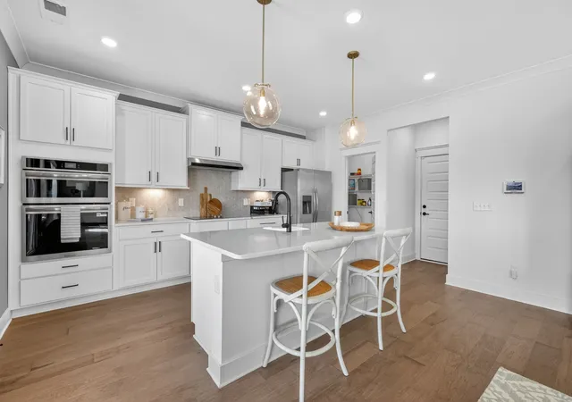Photo 4 of Sale Pending at 2026 Bennett Crk Dr, Columbia, TN 38401 | MLS# 3145722 | Listing updated on 2026-06-18