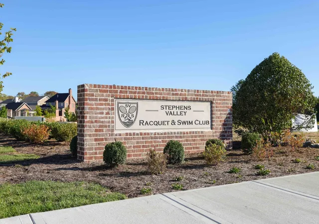 Photo 3 of Sale Pending at 2001 Gildridge Dr #203, Nashville, TN 37221 | MLS# 3145770 | Listing updated on 2026-03-07