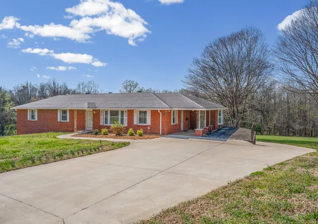 5th image of 1718 Seven Mile Ferry Rd, Clarksville, TN 37040 | MLS# 3159192
