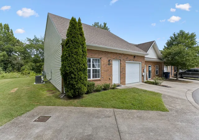 Photo 3 of Townhouse for sale at 155 Canton Ct, Goodlettsville, TN 37072 | MLS# 3146028 | Listing updated on 2026-09-29