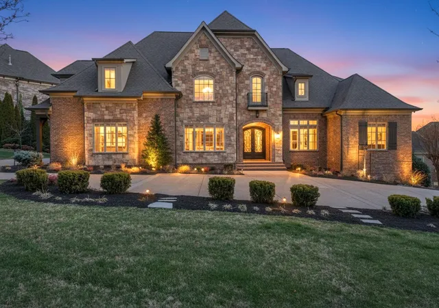Photo 2 of Mansion for sale at 9540 Sanctuary Pl, Brentwood, TN 37027 | MLS# 3160089 | Listing updated on 2026-07-07