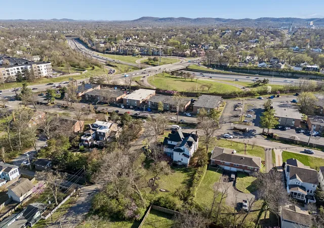 Homes for sale in Nashville, TN | 2500 Woodlawn Dr, Nashville, TN 37212 | MLS# 3155633