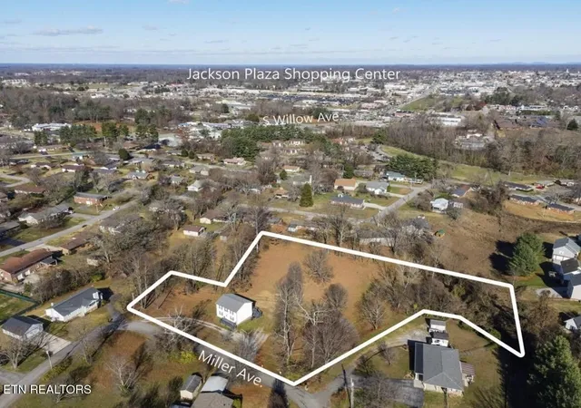 2nd image of 820 Miller Ave, Cookeville, TN 38501 | MLS# 3146143