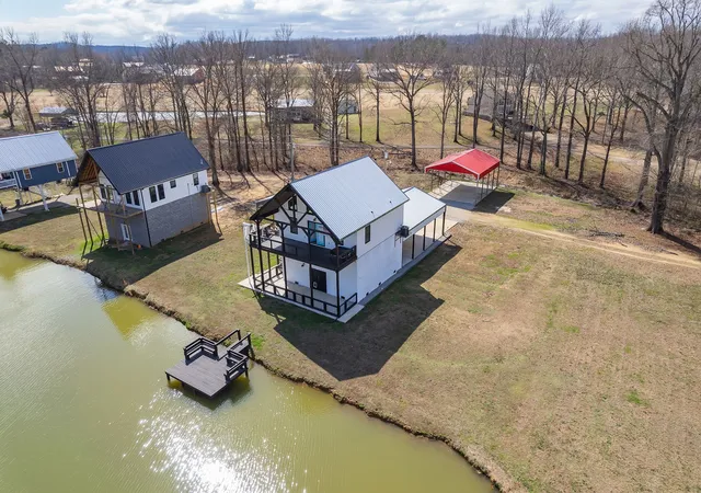 Homes for sale in Decaturville, TN | 74 Blue Herring Dr, Decaturville, TN 38329 | MLS# 3146214