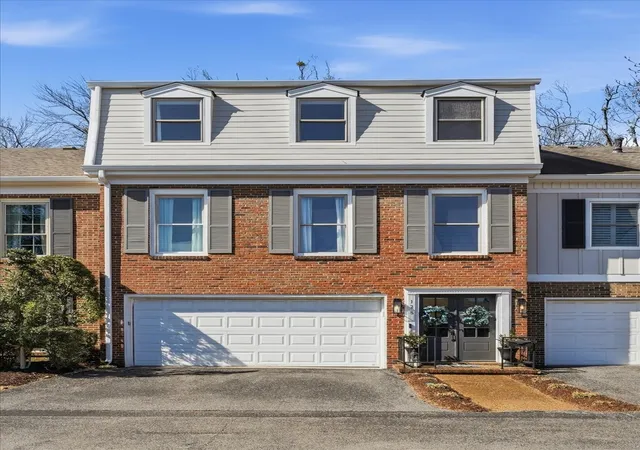 3rd image of 128 Jefferson Sq, Nashville, TN 37215 | MLS# 3146469