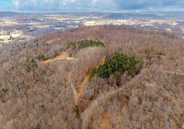 Photo 3 of Sale Pending at 0 Sugar Camp Rd, Sparta, TN 38583 | MLS# 3146563 | Listing updated on 2026-04-21