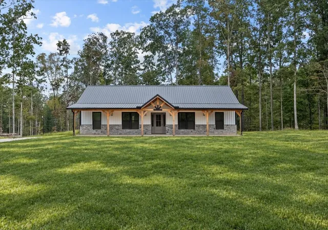 Single family home for sale at 1327 Hop Smith Rd, Cumberland Furnace, TN 37051 | MLS# 3183261