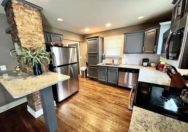 2nd image of 202 Raymond St, Nashville, TN 37211 | MLS# 3146441