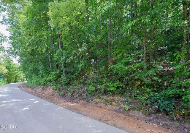 Photo 2 of Land for sale at 4521 Huffine Rd, Loudon, TN 37774 | MLS# 3615183 | Listing updated on 2026-10-08