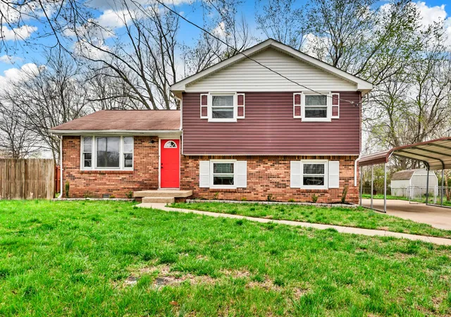 Photo 1 of Single family home for sale at 306 Dale Ter, Clarksville, TN 37042 | MLS# 3150385 | Listing updated on 2026-10-01
