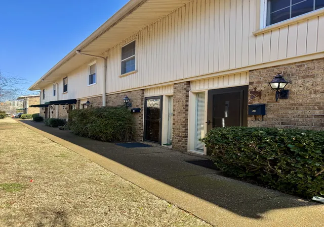 3rd image of 2116 Hobbs Rd #J9, Nashville, TN 37215 | MLS# 3147282