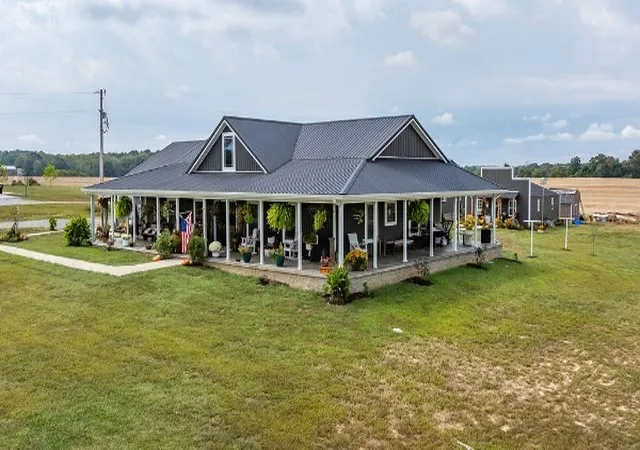 Homes for sale in Cadiz, KY | 3761 South Rd, Cadiz, KY 42211 | MLS# 3149447