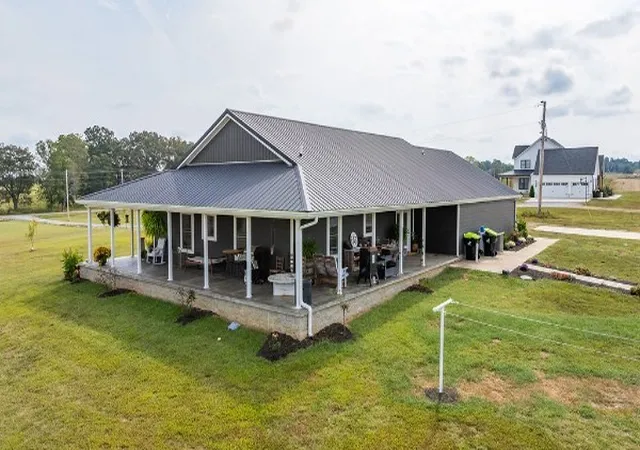 Homes for sale in Cadiz, KY | 3761 South Rd, Cadiz, KY 42211 | MLS# 3149447