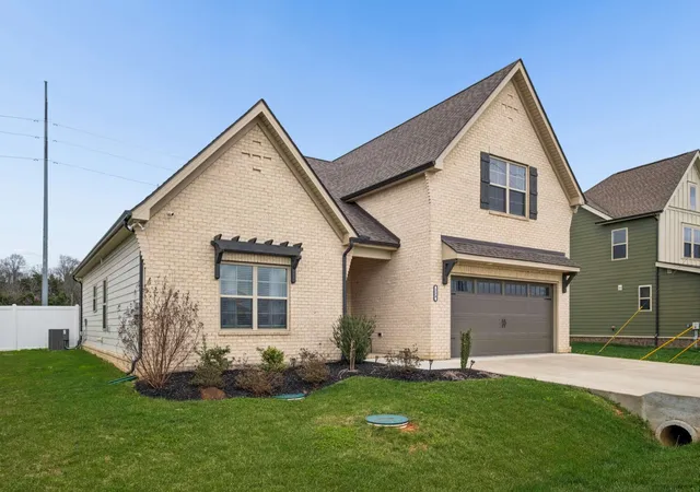 Photo 3 of Single family home for sale at 234 Glade Dr, Mount Juliet, TN 37122 | MLS# 3159044 | Listing updated on 2026-05-17