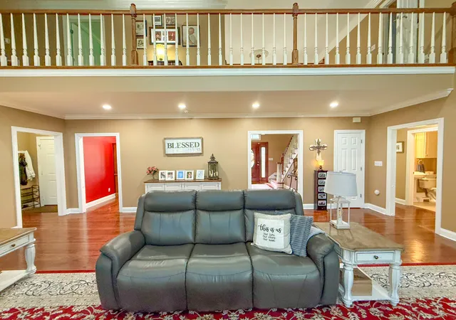 Homes for sale in Pulaski, TN | 275 N Crescentview Rd, Pulaski, TN 38478 | MLS# 3171102