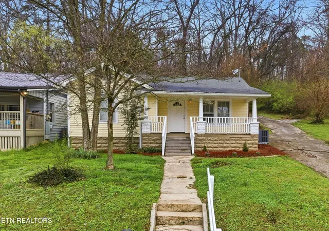 1st image of 5301 Ross Rd, Knoxville, TN 37914 | MLS# 3146941