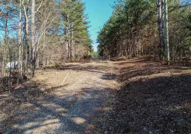 Homes for sale in Etowah, TN | 0 County Road 609, Etowah, TN 37331 | MLS# 3216201
