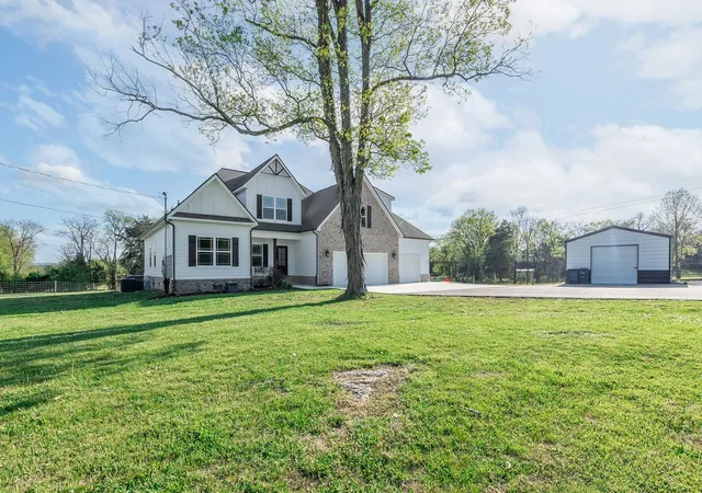 Homes for sale in Shelbyville, TN | 1331 Hwy 64 W W, Shelbyville, TN 37160 | MLS# 3166818