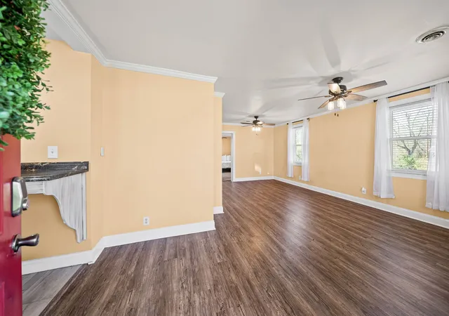 Photo 3 of Single family home for sale at 1716 Merritt Dr, Clarksville, TN 37043 | MLS# 3149163 | Listing updated on 2026-05-06
