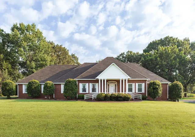 1st image of 162 Anderson Dr, Mc Kenzie, TN 38201 | MLS# 3147903