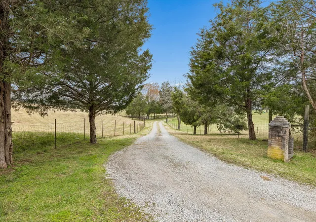 Land for sale at 6200 Pinewood Rd, Nunnelly, TN 37137 | MLS# 3147637