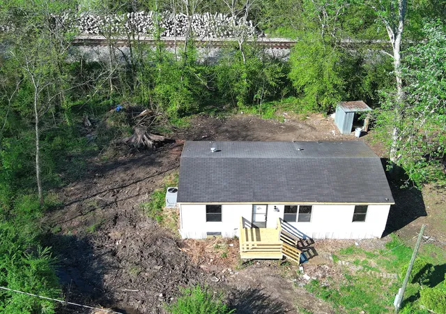 Homes for sale in Bell Buckle, TN | 104 Hinkle Hill St E, Bell Buckle, TN 37020 | MLS# 3159721