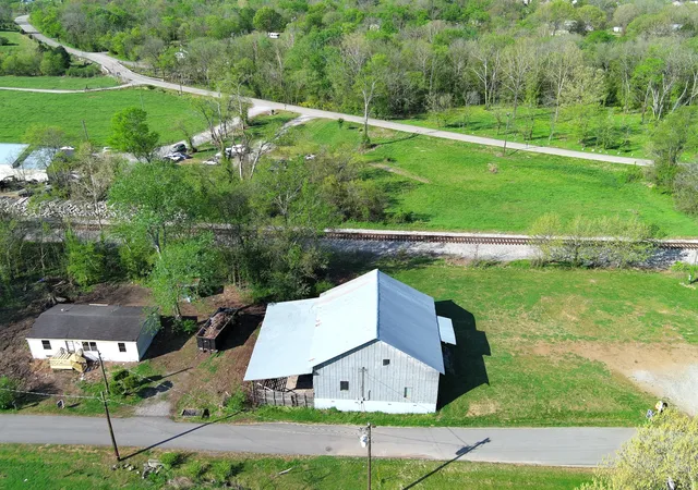 Homes for sale in Bell Buckle, TN | 104 Hinkle Hill St E, Bell Buckle, TN 37020 | MLS# 3159721