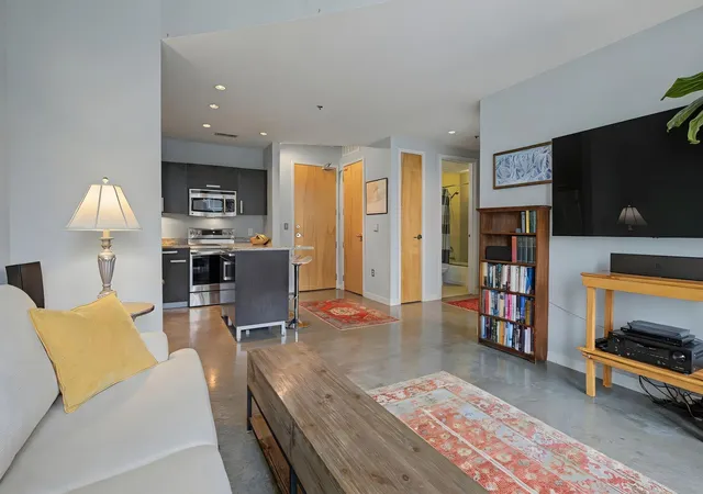 3rd image of 600 12Th Ave S #1510, Nashville, TN 37203 | MLS# 3147760