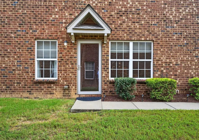 Photo 2 of Townhouse for sale at 1309 Crown Point Pl, Nashville, TN 37211 | MLS# 3147773 | Listing updated on 2026-08-25