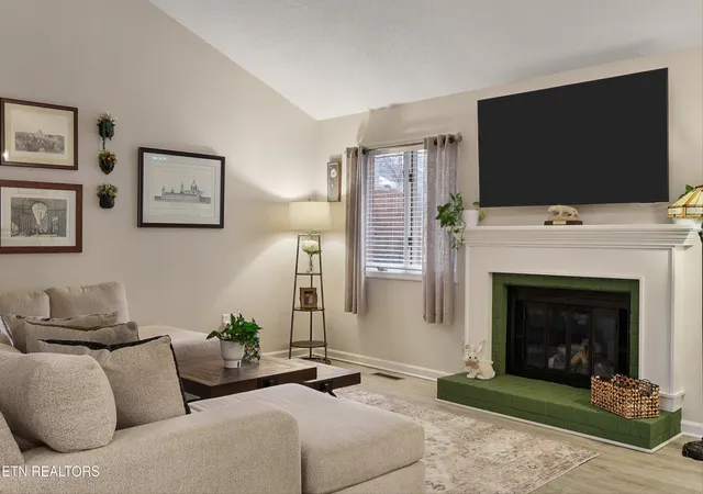 2nd image of 1003 Hardwick Dr, Maryville, TN 37803 | MLS# 3147784