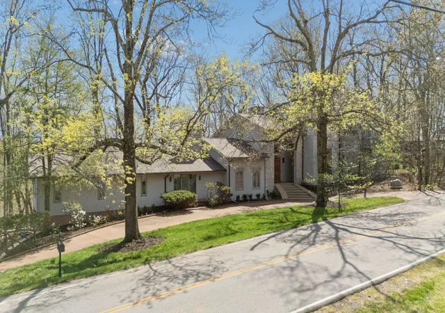 2nd image of 5870 Fredricksburg Dr, Nashville, TN 37215 | MLS# 3171230