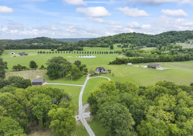 Homes for sale in Wartrace, TN | 120 Wartrace Creek Rd, Wartrace, TN 37183 | MLS# 3147940