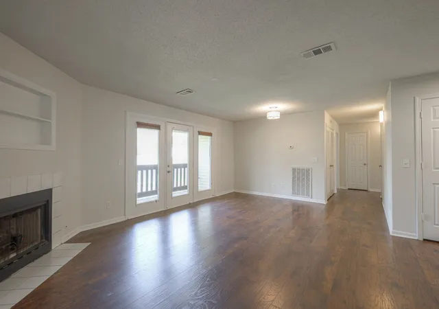 Listing Photo 3 - Condo for sale in building located at 2729 Kennedy Ct, Franklin, TN 37064