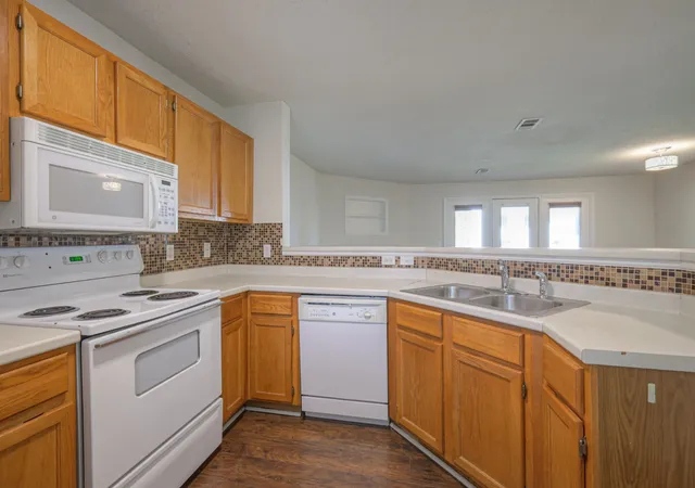 Listing Photo 4 - Condo for sale in building located at 2729 Kennedy Ct, Franklin, TN 37064