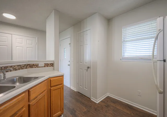 Listing Photo 5 - Condo for sale in building located at 2729 Kennedy Ct, Franklin, TN 37064