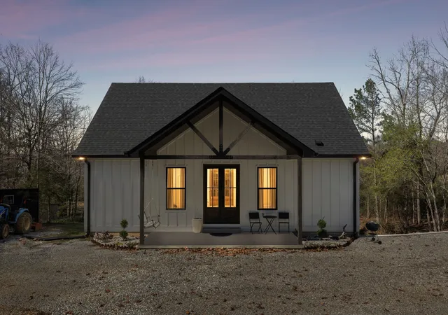Homes for sale in Stewart, TN | 1602 White Oak Rd, Stewart, TN 37175 | MLS# 3155490