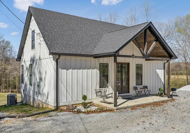 Homes for sale in Stewart, TN | 1602 White Oak Rd, Stewart, TN 37175 | MLS# 3155490