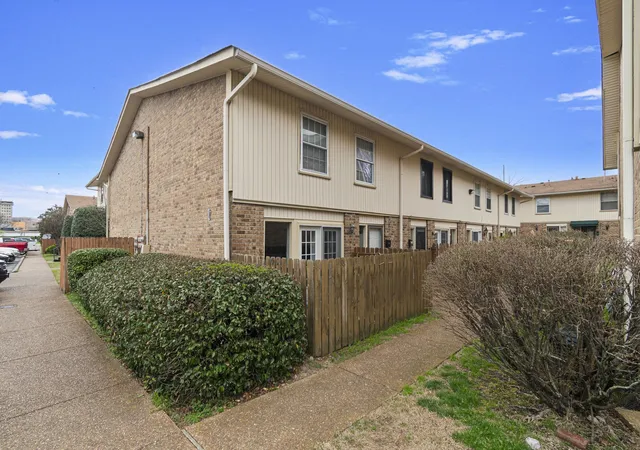 2nd image of 2116 Hobbs Rd #C2, Nashville, TN 37215 | MLS# 3149179