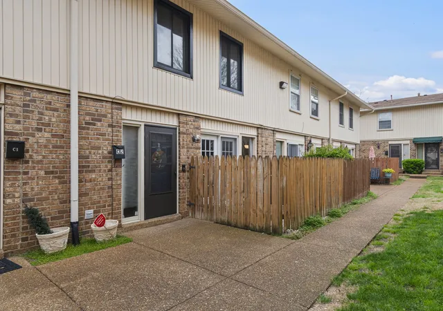 3rd image of 2116 Hobbs Rd, Nashville, TN 37215