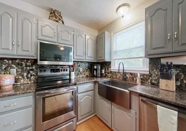 1st image of 4648 31 Hwy W, Cottontown, TN 37048 | MLS# 3217389