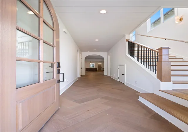Photo 3 of Single family home for sale at 915 Lischey Ave, Nashville, TN 37207 | MLS# 3546098 | Listing updated on 2026-10-10