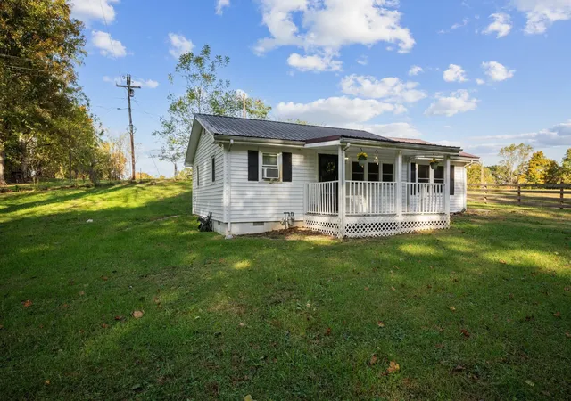 Photo 3 of Single family home for sale at 1155 Westfield Rd, Dickson, TN 37055 | MLS# 3155418 | Listing updated on 2026-09-21