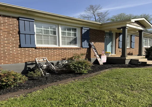 3rd image of 233 Hopkins Ave, Lewisburg, TN 37091 | MLS# 3148317