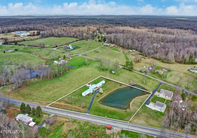 Photo 3 of Sale Pending at 11440 Highway 70 W, Sparta, TN 38583 | MLS# 3148481 | Listing updated on 2026-10-08