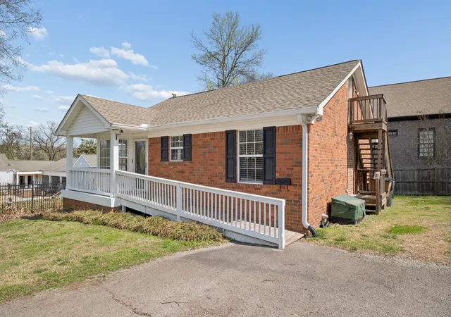 5th image of 2418C Abbott Martin Rd, Nashville, TN 37215 | MLS# 3180665