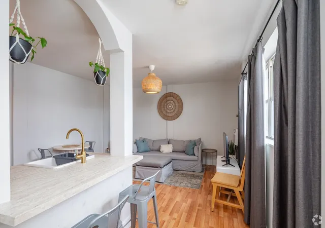 31st image of 415 Humphreys St, Nashville, TN 37203 | MLS# 3149048