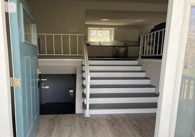 Photo 2 of Single family home for sale at 1270 Slayden Cir, Clarksville, TN 37040 | MLS# 3149032 | Listing updated on 2026-10-03