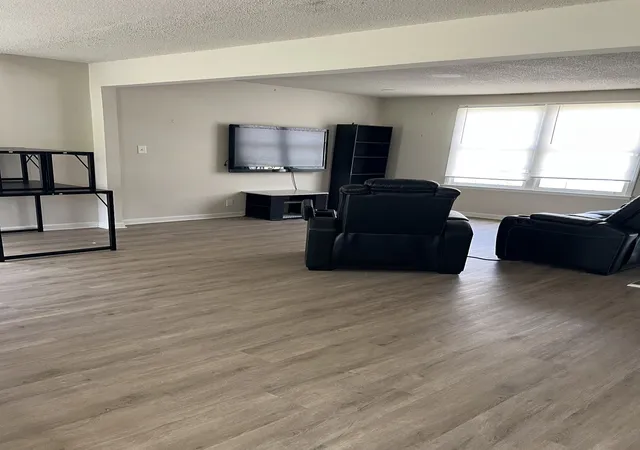 Photo 4 of Single family home for sale at 1270 Slayden Cir, Clarksville, TN 37040 | MLS# 3149032 | Listing updated on 2026-10-03