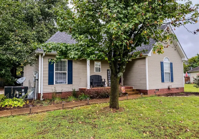 1st image of 102 Tyler Dr, Portland, TN 37148 | MLS# 3149318