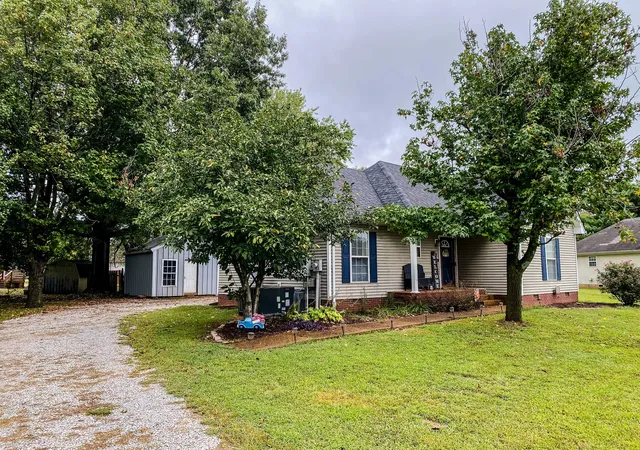3rd image of 102 Tyler Dr, Portland, TN 37148 | MLS# 3149318
